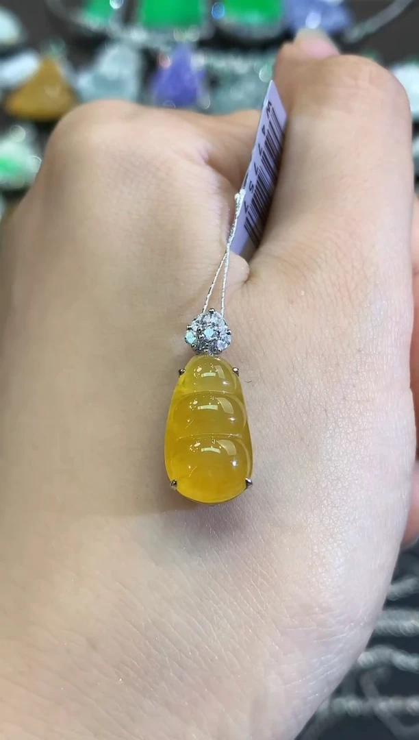 吊坠(不含链)18K金镶嵌翡翠B109