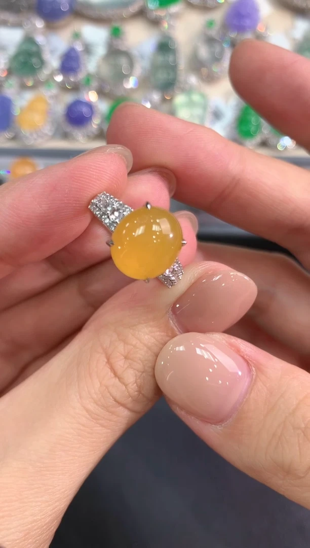 翡翠戒指18K金镶嵌春日珠宝w31