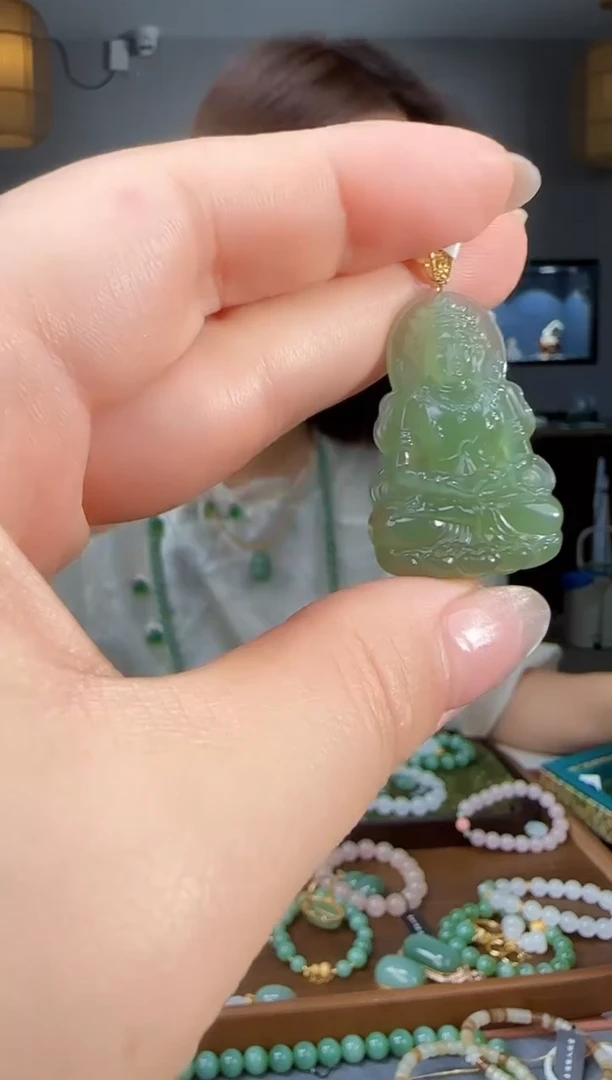 和田玉18K金镶嵌吊坠(不含链)1