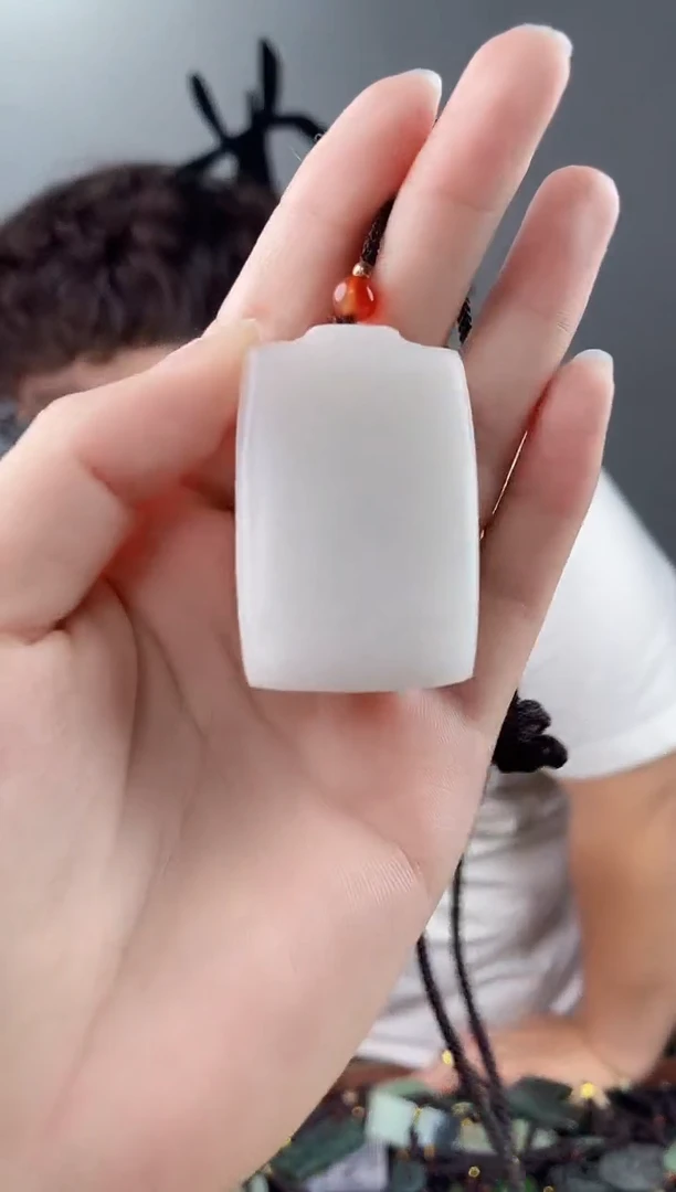 和田玉未镶嵌颈饰拍一发一，多样性发货