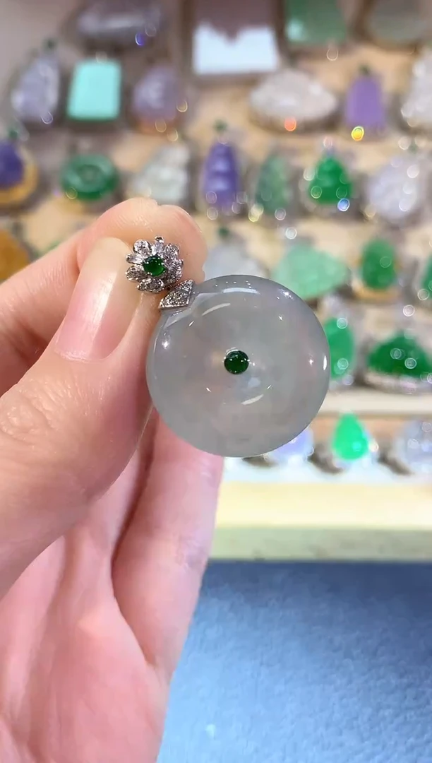吊坠(不含链)18K金镶嵌翡翠冬日珠宝E80