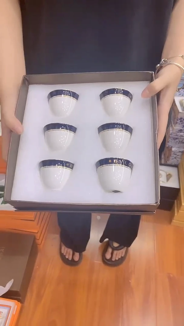 杯鸿辉家品牌瓷器，京东包邮！