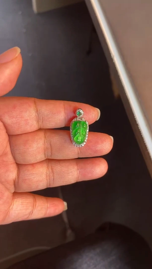 吊坠(不含链)银S925镶嵌翡翠1