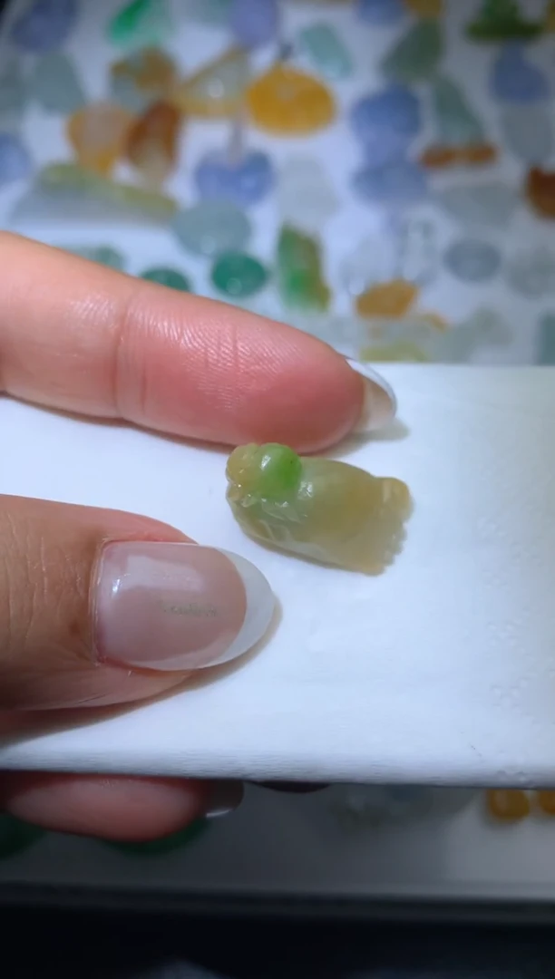 未镶嵌定制翡翠毛货