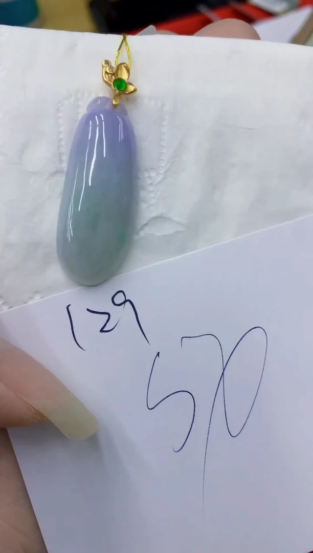 翡翠未镶嵌颈饰1111111111