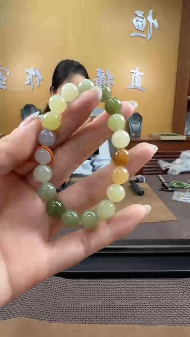 颈饰未镶嵌和田玉手串10mm