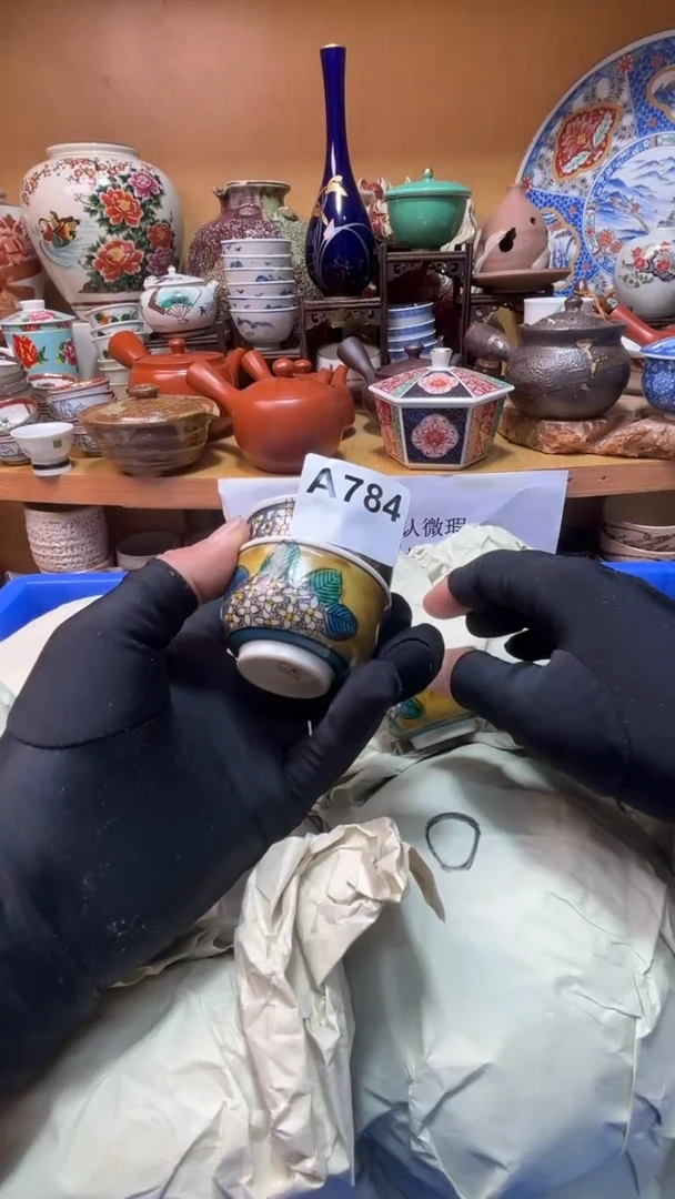 M**M中古货品默认微瑕