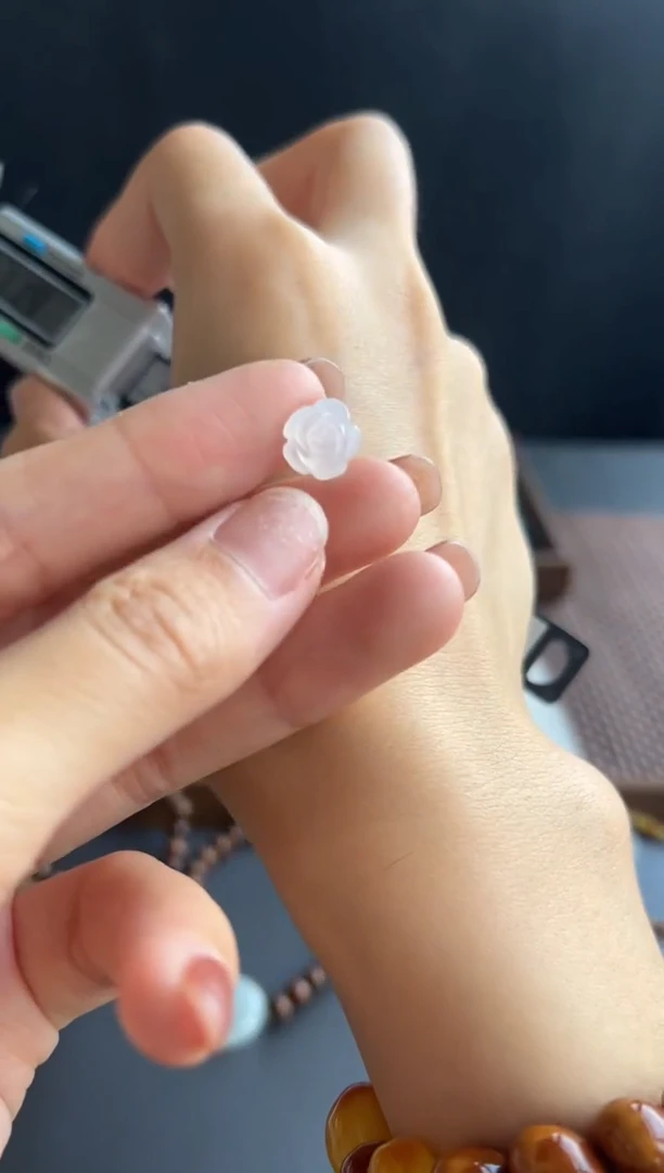 翡翠未镶嵌吊坠(不含链)207买断