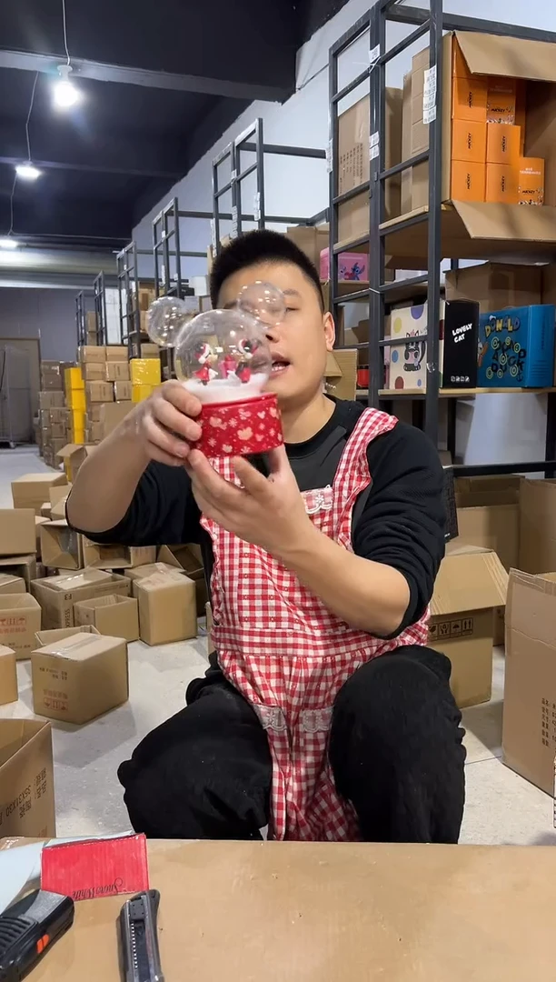 【闪购商品】杯圣诞米奇带盖首饰盒微瑕