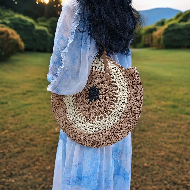 【宠粉福利】2025夏季新款度假风拼色草编单肩包沙滩包女款