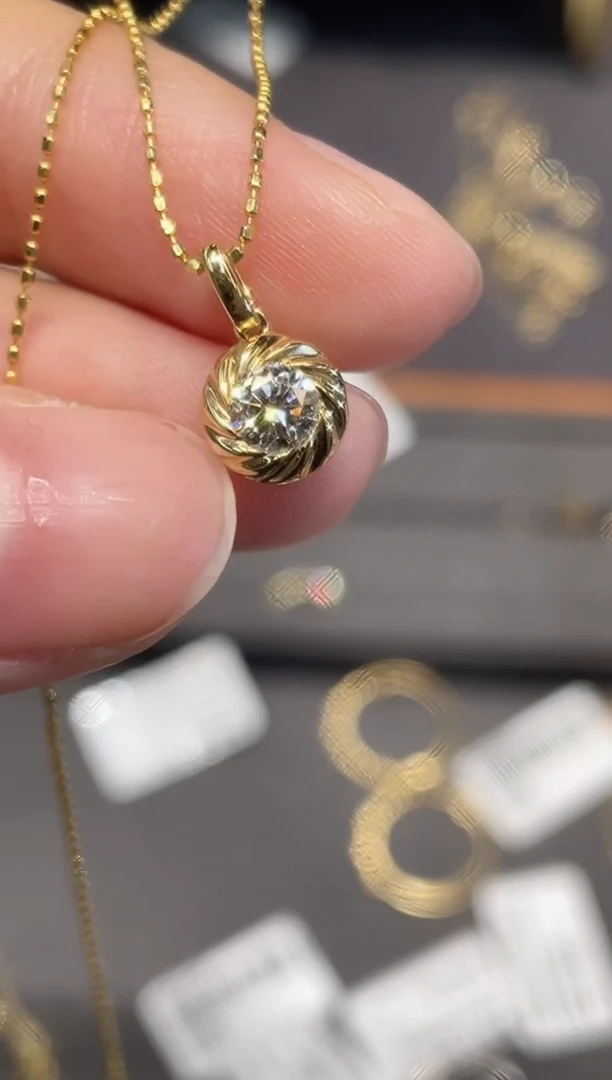 【闪购商品】钻石吊坠（不含链）18K金镶嵌X曲奇饼钻石吊坠