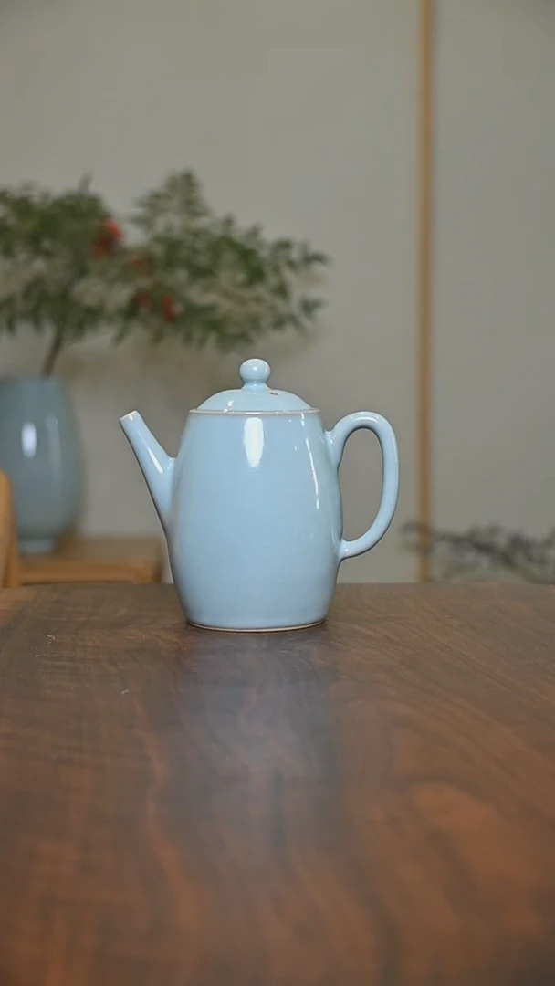 大容量壶 天青 微瑕 朱家汝窑款