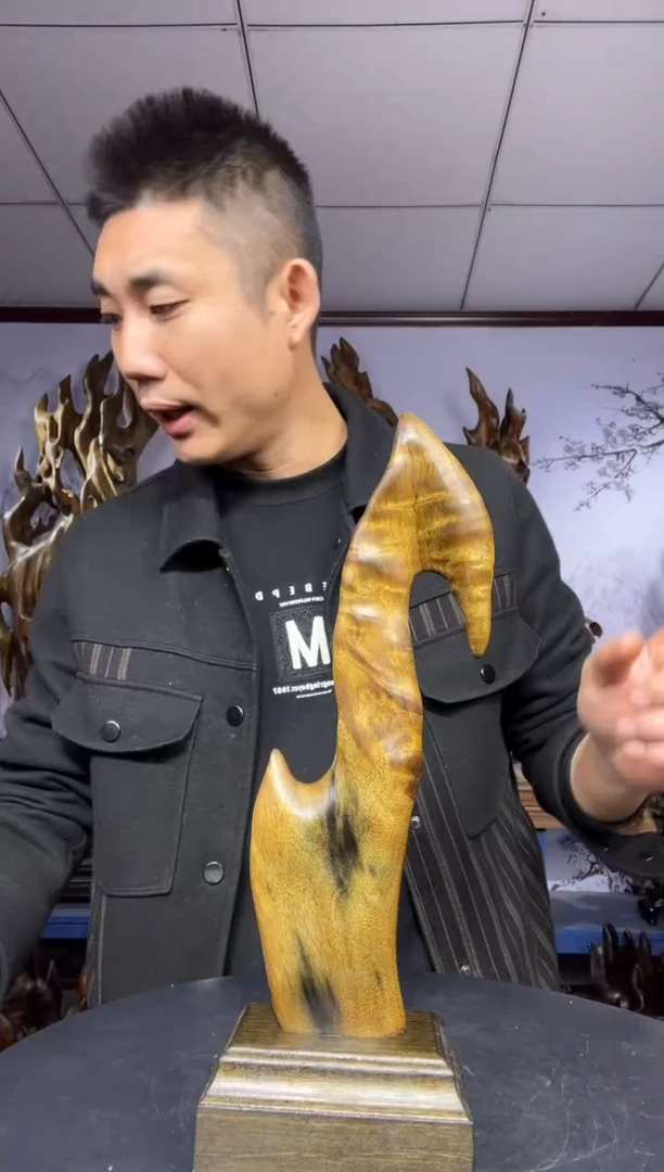 金丝楠木雕款皮*鲁金丝楠木工艺品摆件