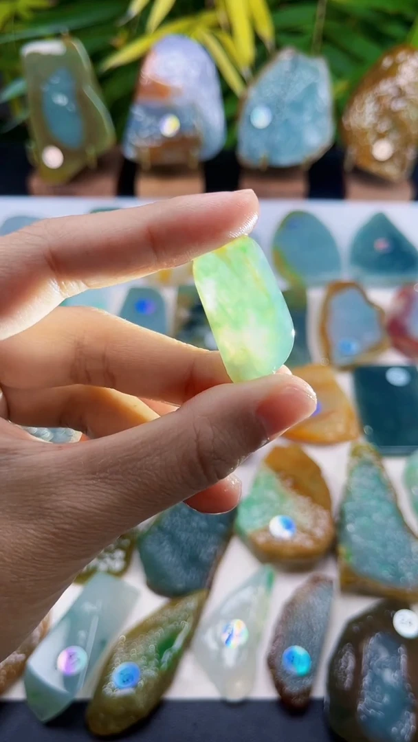 未镶嵌定制翡翠翡翠