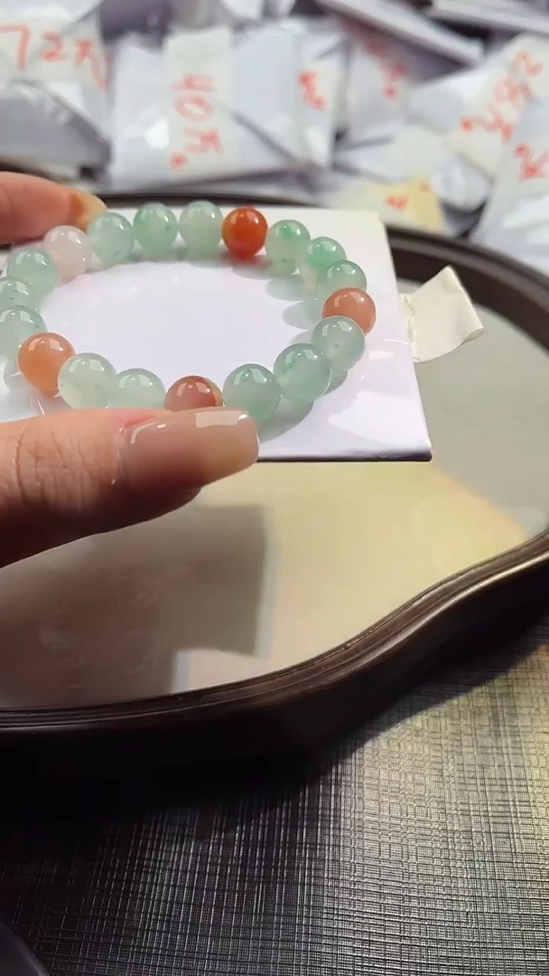 【闪购商品】石英质玉手串未镶嵌非洲翠100648550