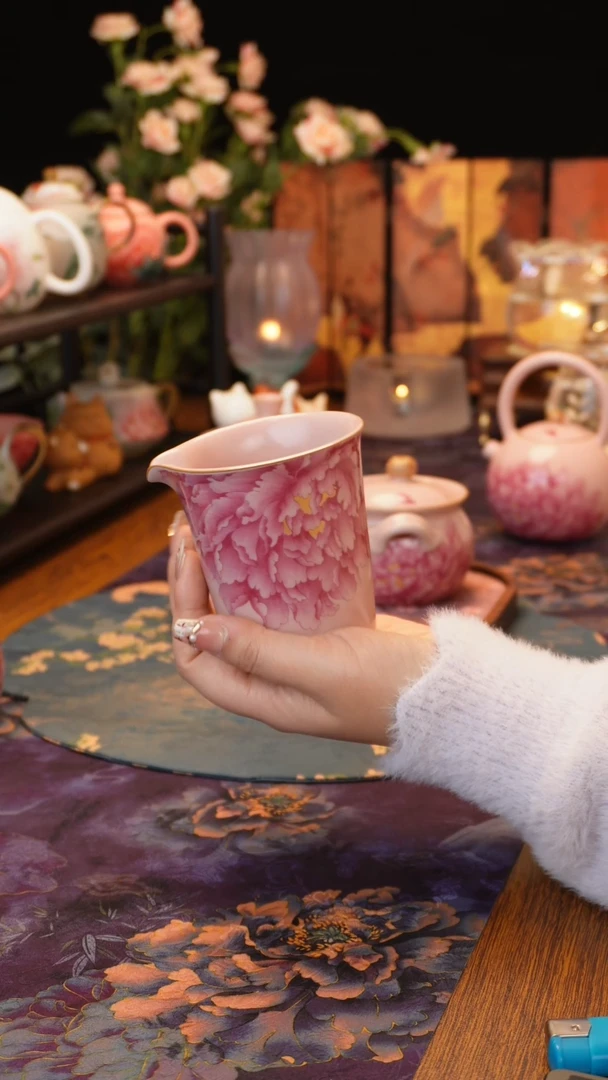 【闪购商品】粉汝牡丹公道杯····