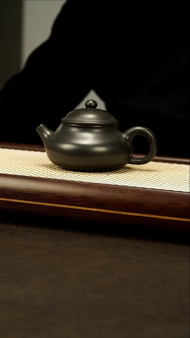 茶壶紫砂石黄容天