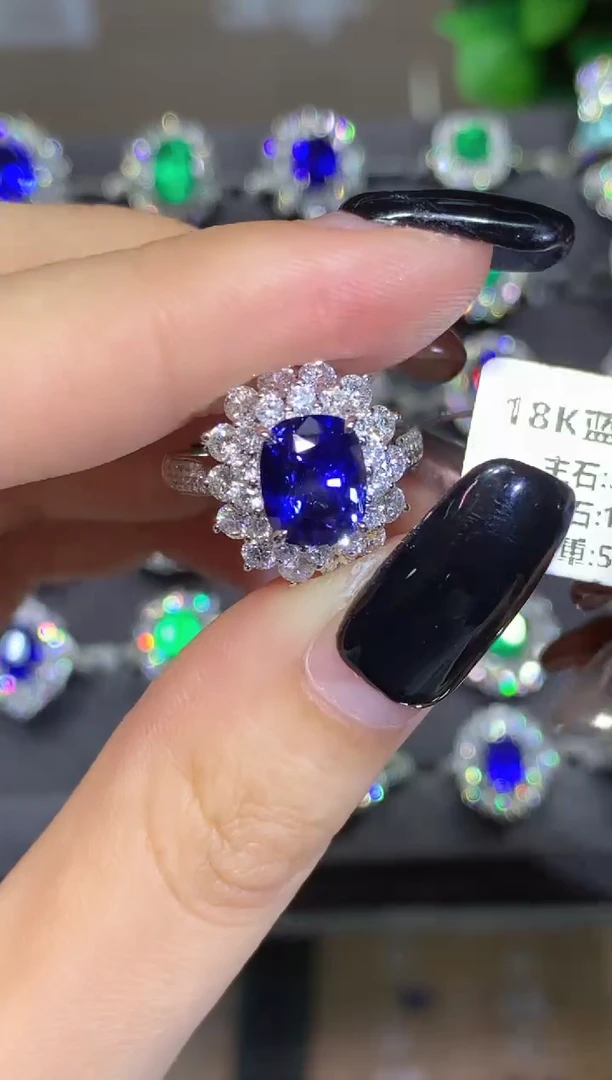 戒指蓝宝石18K金镶嵌3.29CT