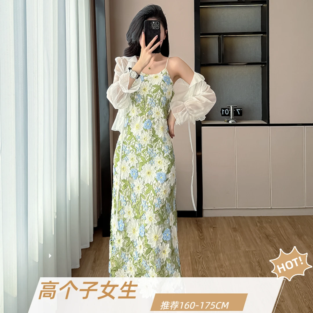 夏季新款洋气碎花刺绣吊带连衣裙女千金后妈裙2025新款爆款洋气