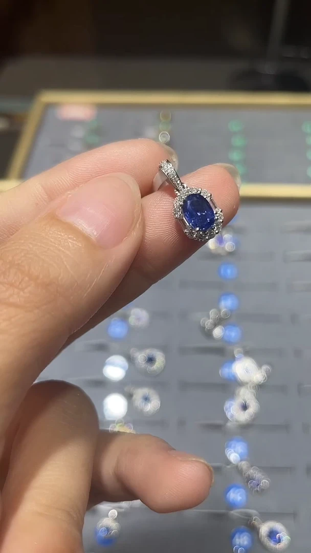 吊坠(不含链)蓝宝石18K金镶嵌1