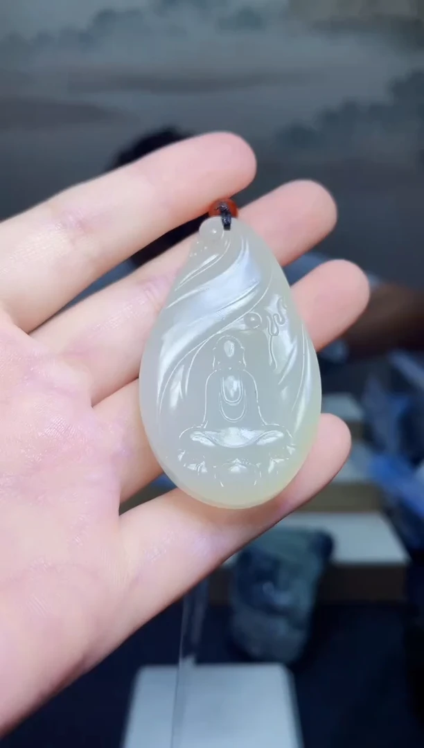 和田玉未镶嵌颈饰1