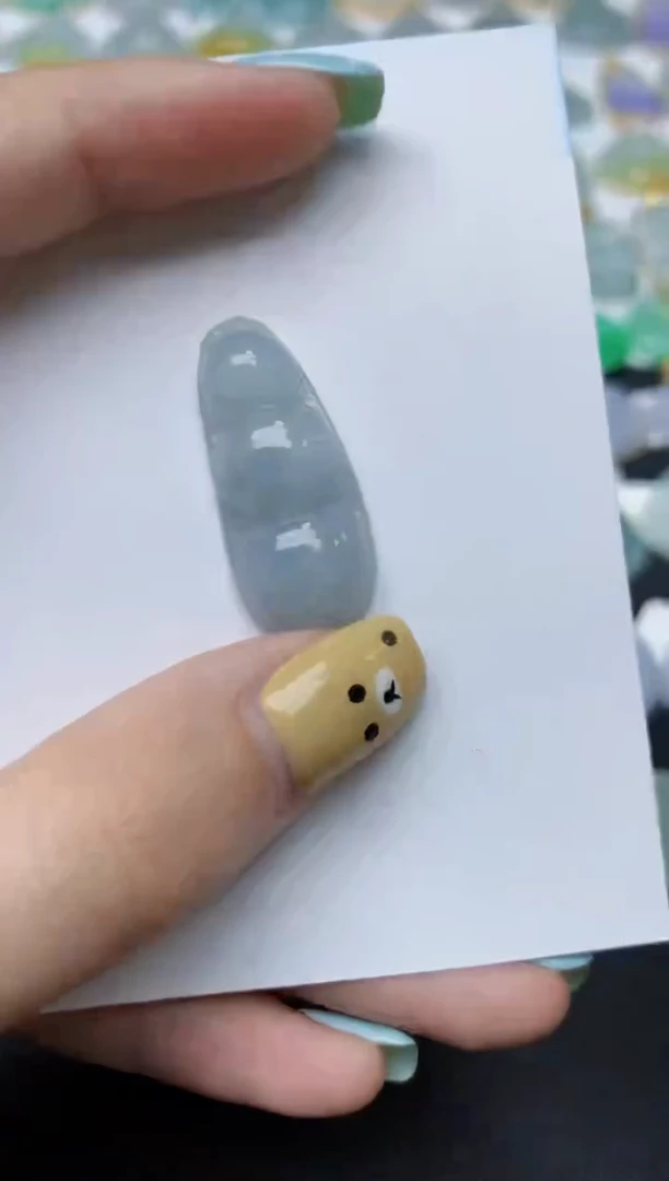 翡翠未镶嵌颈饰天然缅甸A货翡翠