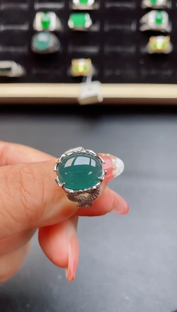 【闪购商品】翡翠戒指银S925镶嵌5080