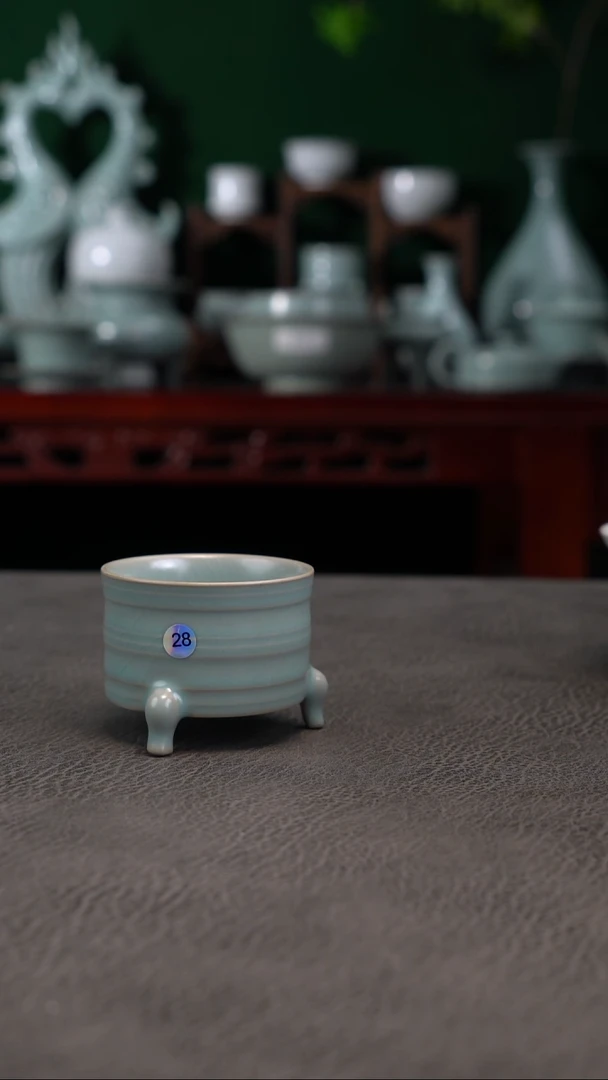 28号三足杯天青80cc微瑕-y