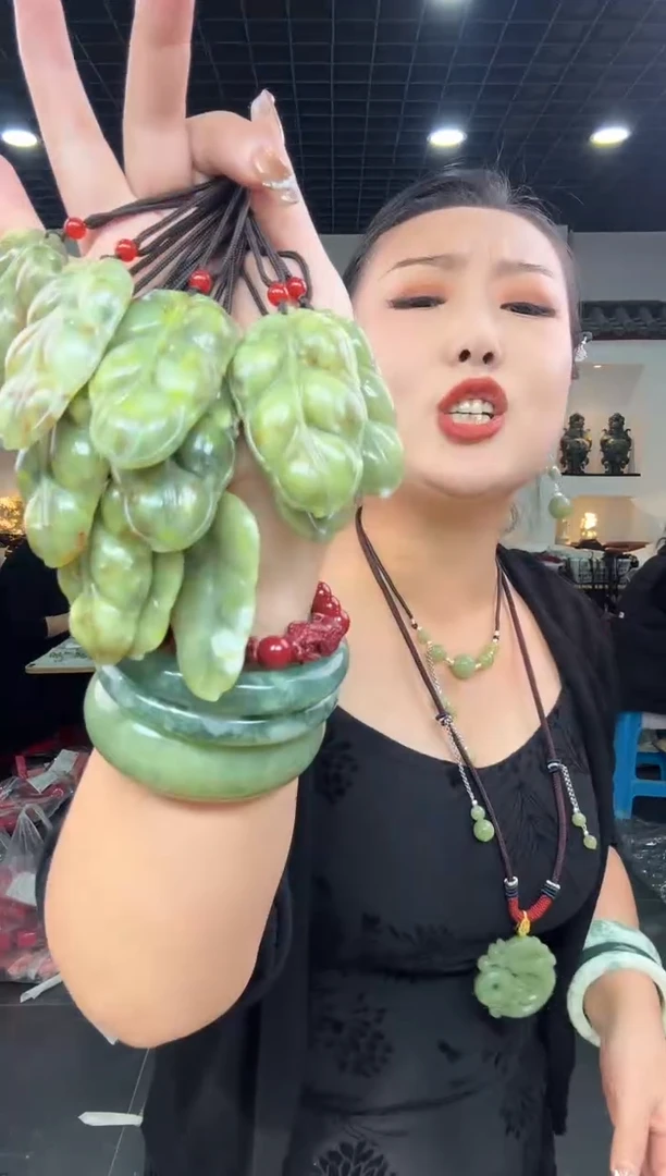 【闪购商品】岫玉颈饰未镶嵌仙女金枝玉叶