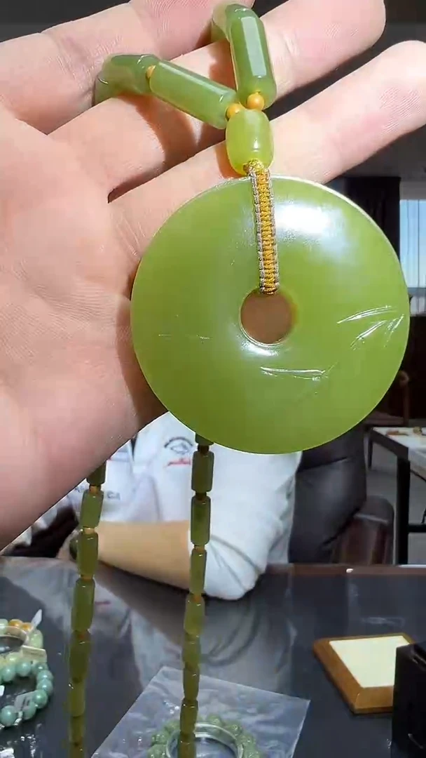 未镶嵌和田玉挂件精品平安扣