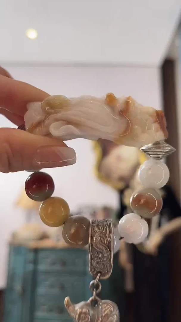 颈饰未镶嵌翡翠袜**?翡翠692