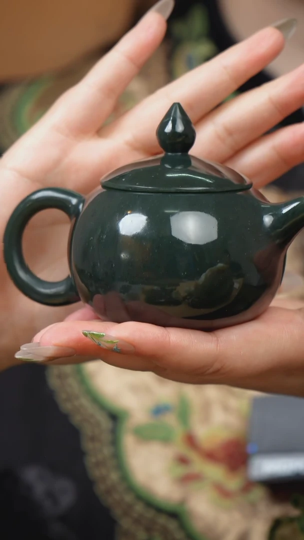 未镶嵌和田玉摆件茶壶