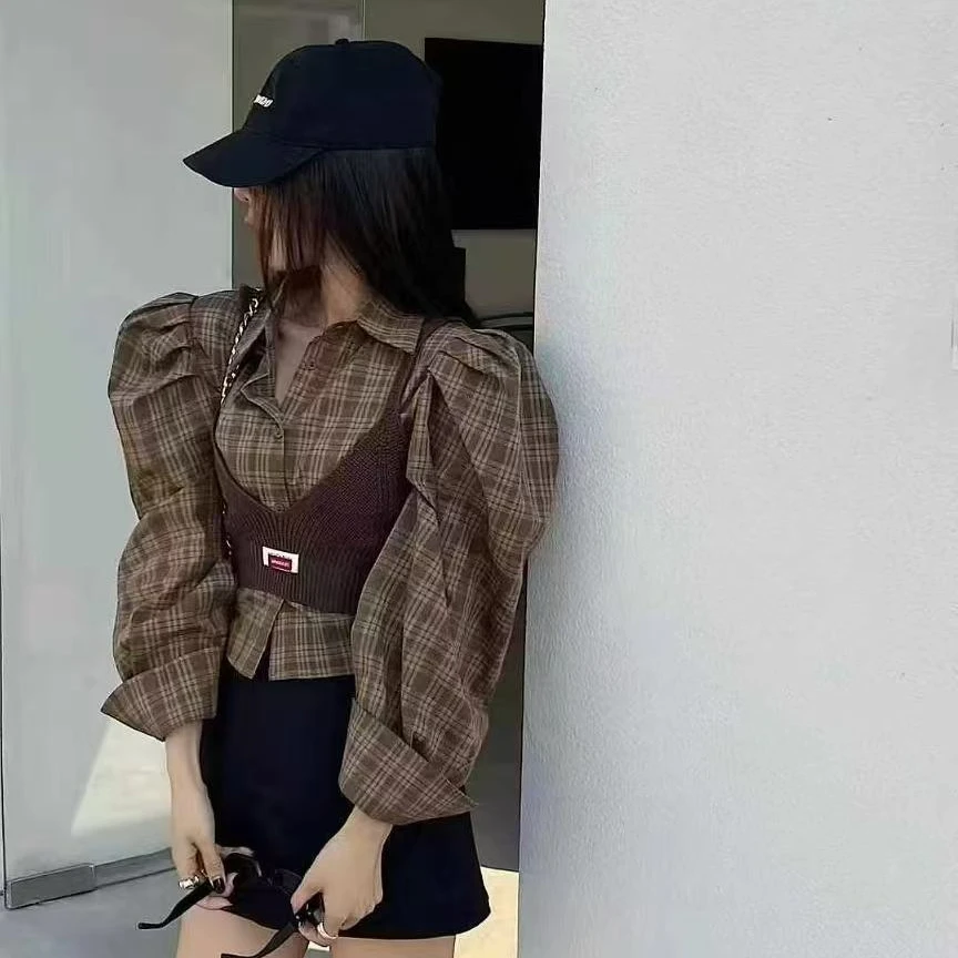 悠悠 春季新款洋气时尚设计感格子衬衫针织吊带两件女 辣妹短上衣