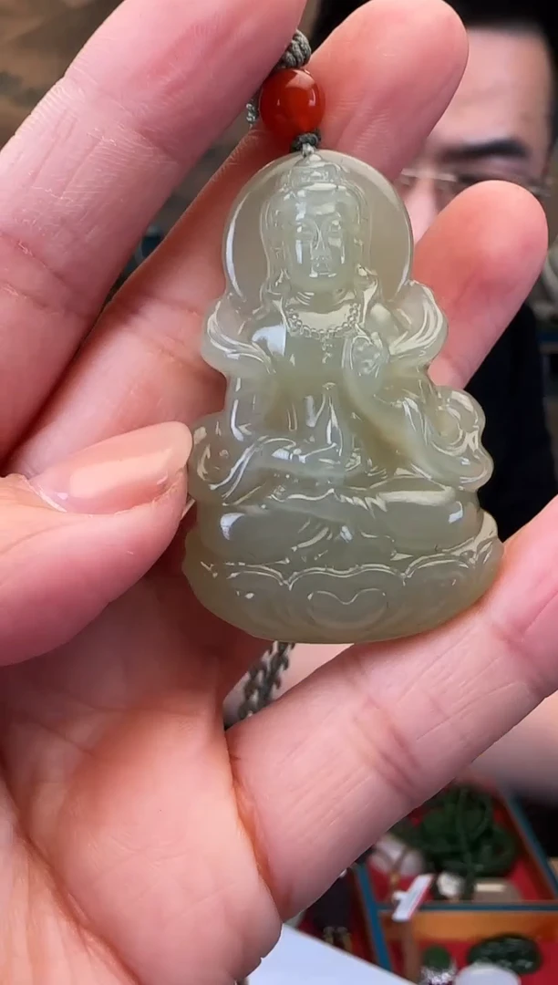 颈饰未镶嵌和田玉飘带观音