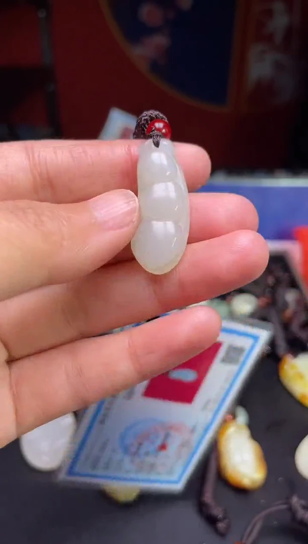 颈饰未镶嵌和田玉3