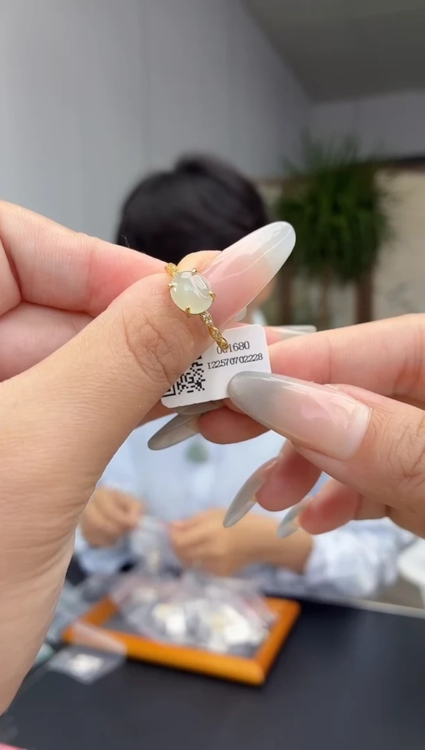 颈饰银S925镶嵌翡翠1111111111