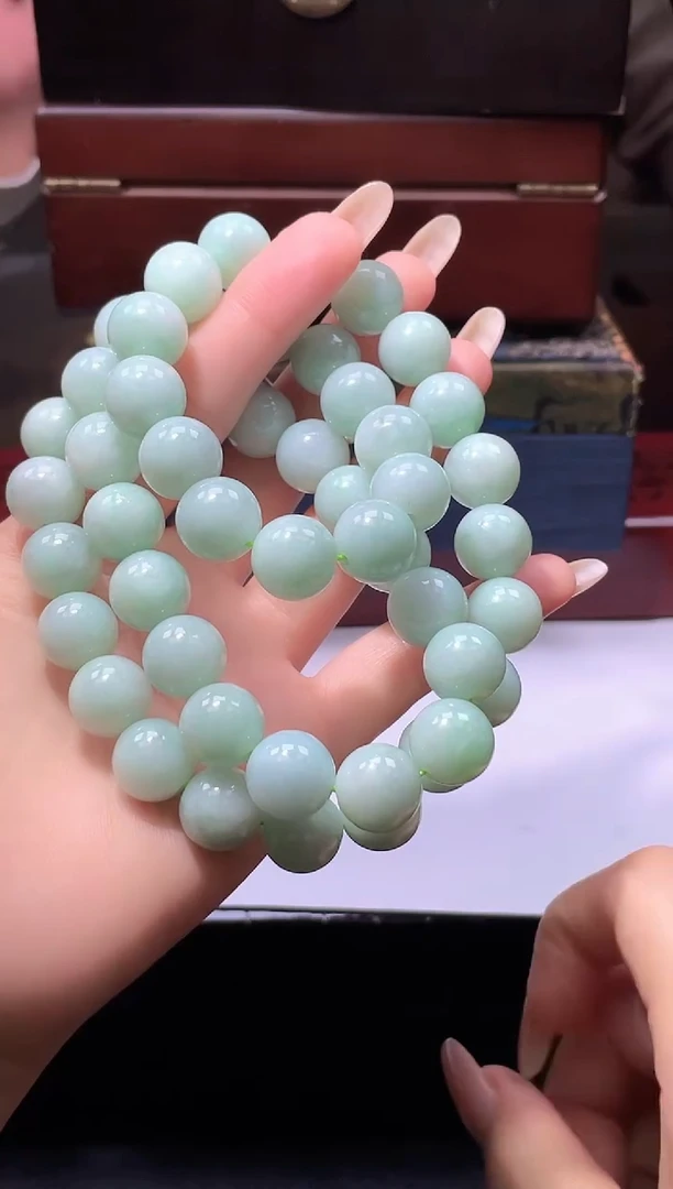 颈饰未镶嵌翡翠多样性发起一