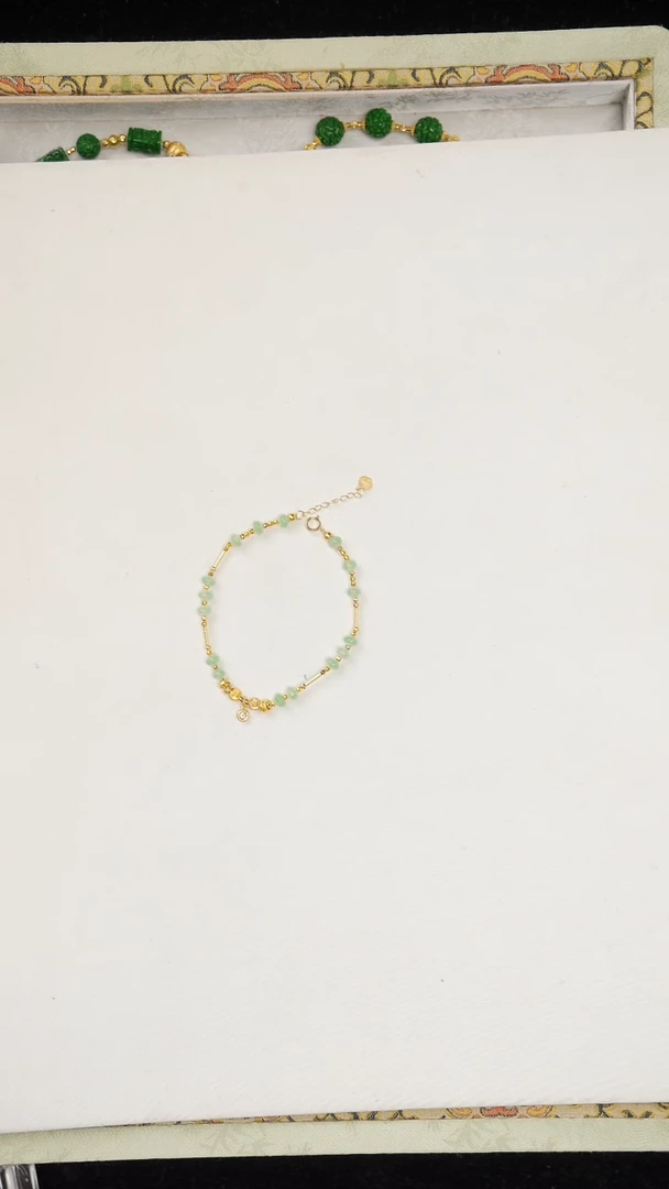 18K金镶嵌手链翡翠手链