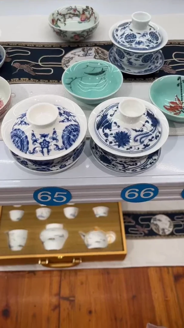 九***左三才。盖碗，两个三才盖碗