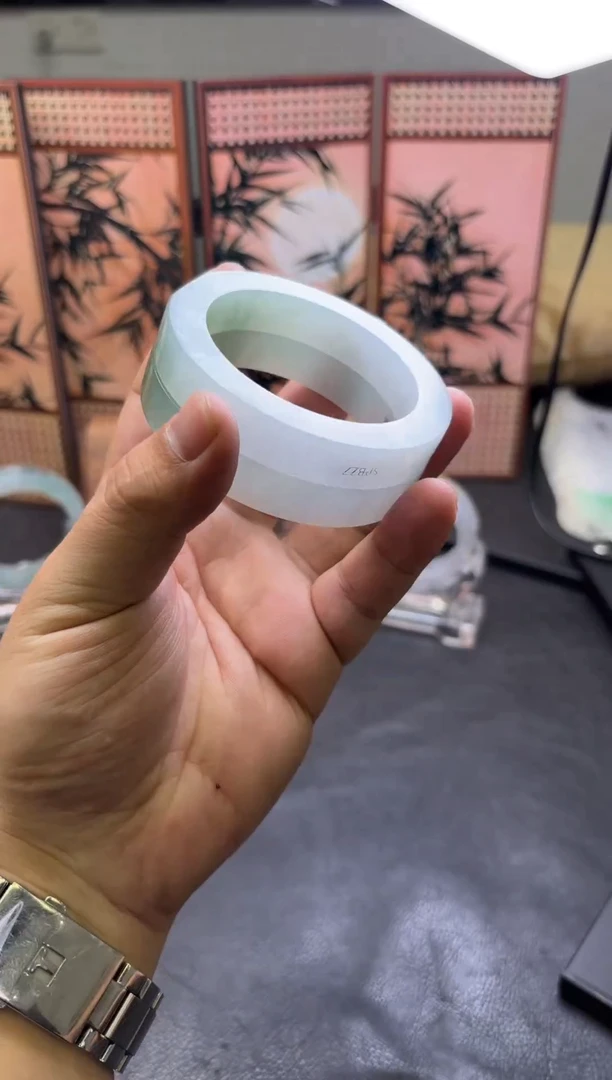 未镶嵌手镯定制翡翠快**姐多样性发货
