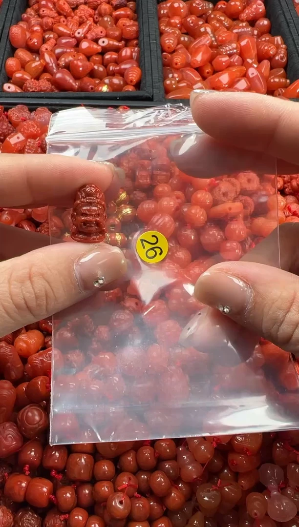 【闪购商品】南红玛瑙颈饰未镶嵌1