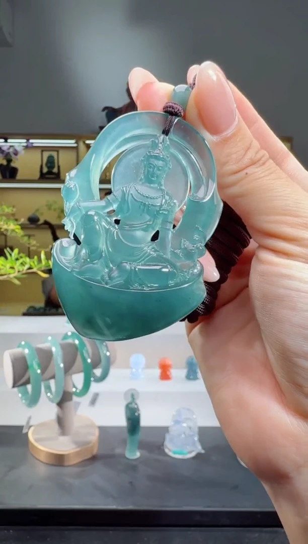 吊坠(不含链)未镶嵌翡翠观音