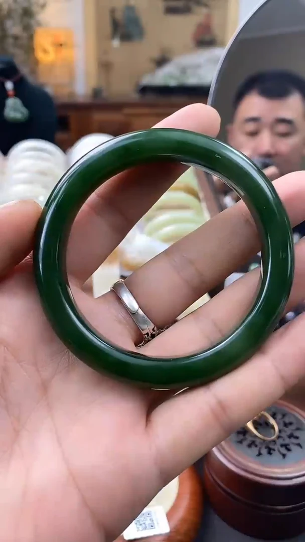 未镶嵌手镯和田玉俄罗斯碧玉菠菜绿圈口59 mm