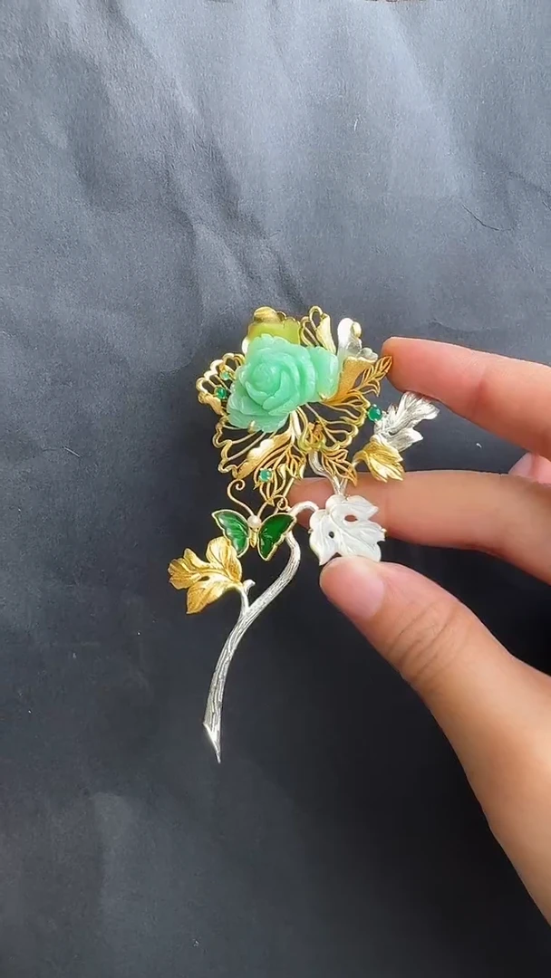 颈饰银S925镶嵌翡翠吊坠