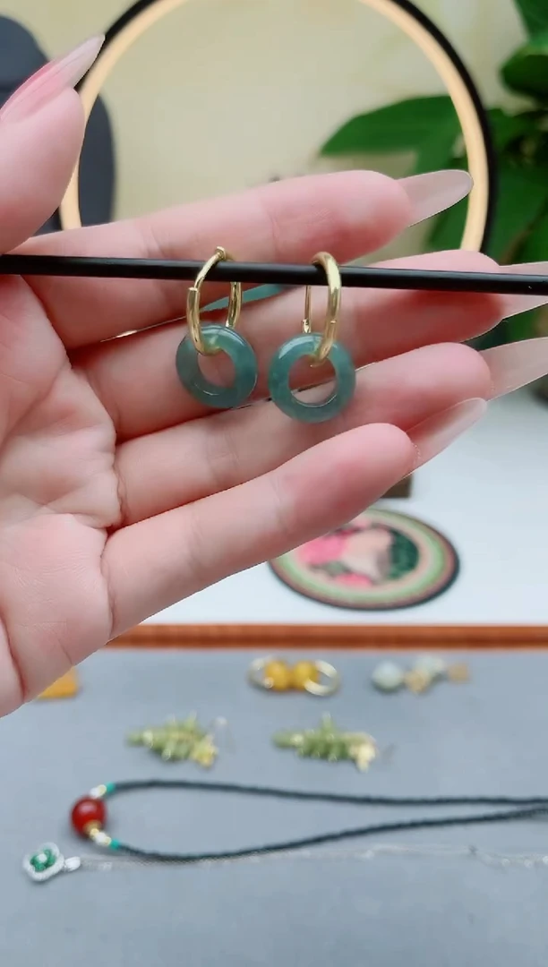 翡翠未镶嵌耳饰00翡翠耳扣