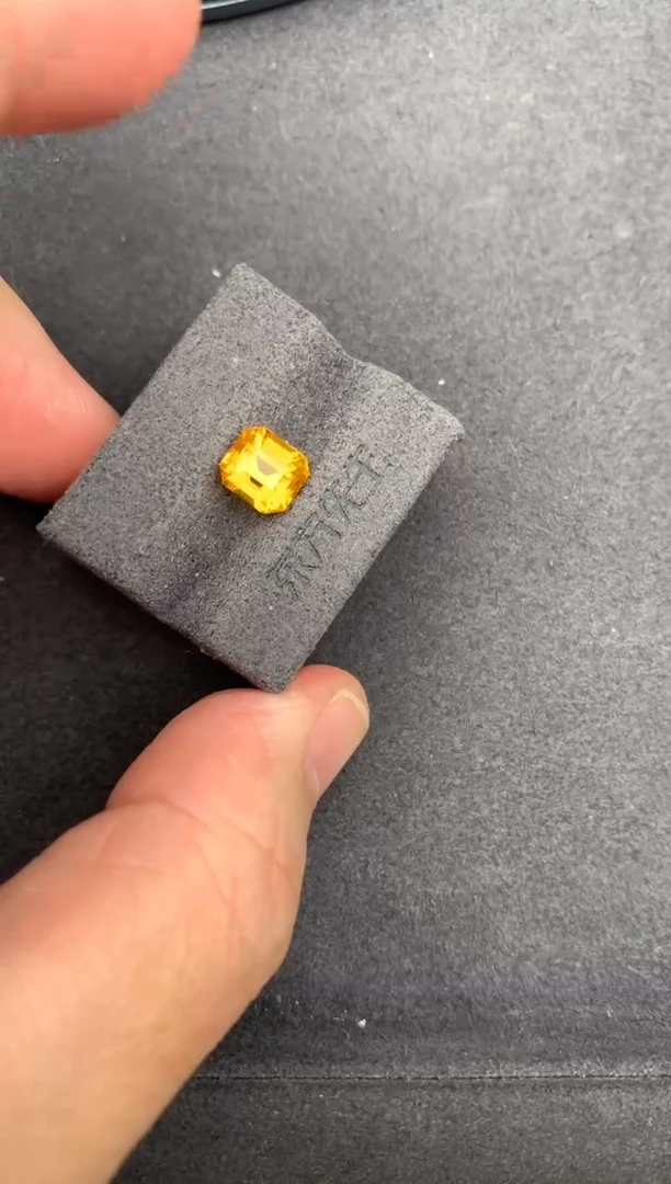裸石彩色蓝宝石2ct黄蓝宝 BE 定制