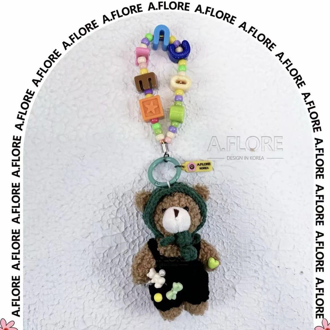 A.FLORE韩国原创包包挂件字母串珠绿色头套黑色毛衣裤包包挂件