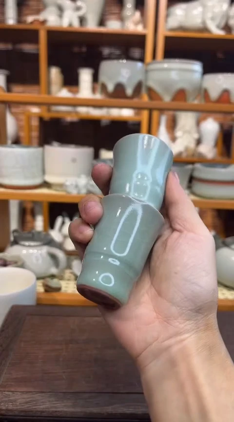 黑****虹北宋官瓷小酒杯