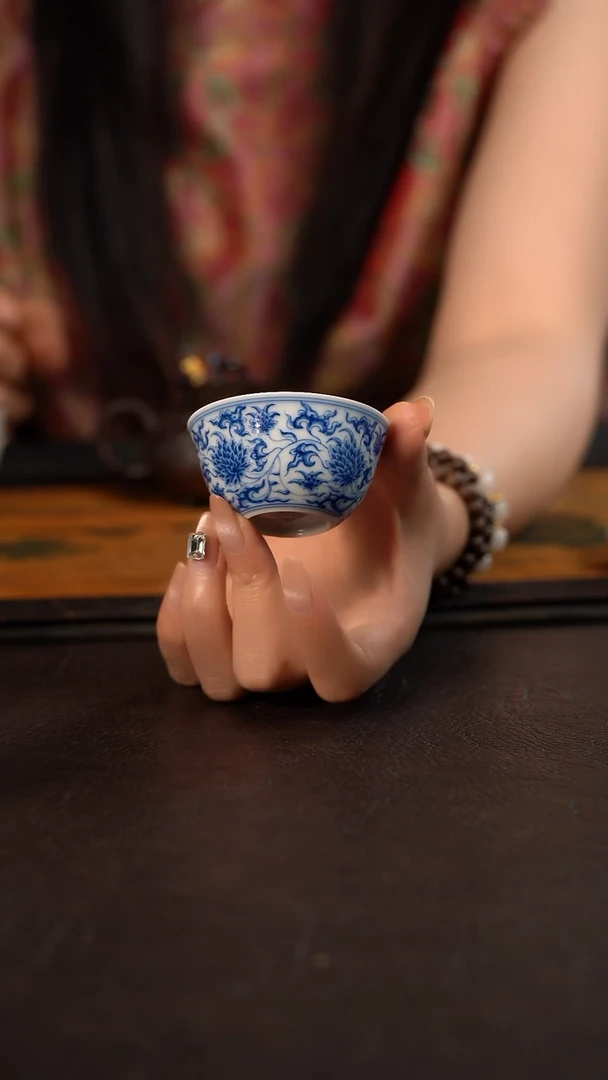 杯聚澜堂缠枝菊小鸡缸杯