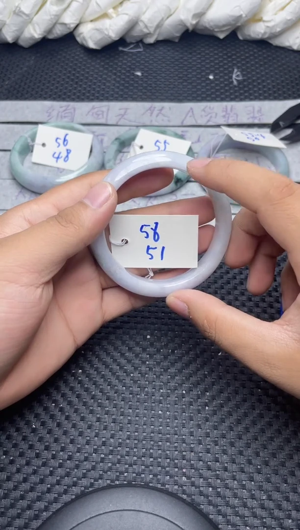 未镶嵌手镯翡翠51